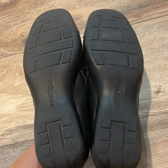 Naturalizer Size 8.5 Slip On Mule Loafer Black Upper Leather Natural Soul EUC - Picture 5 of 6